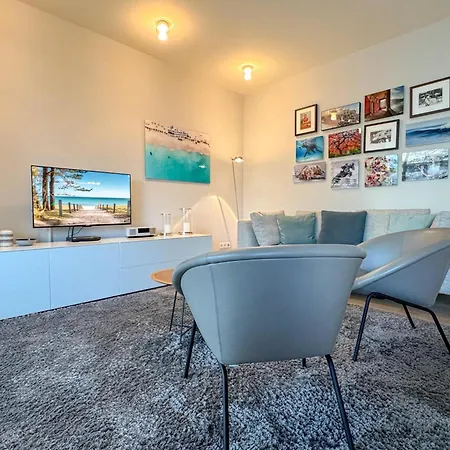 Strandlaeufer - Vogue Остзебад Бинц