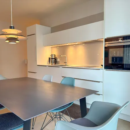 Strandlaeufer - Vogue Остзебад Бинц